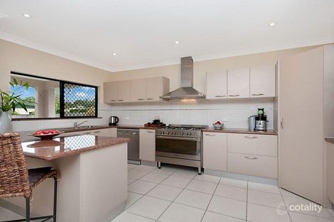 Property photo of 9 Norfolk Close Holloways Beach QLD 4878