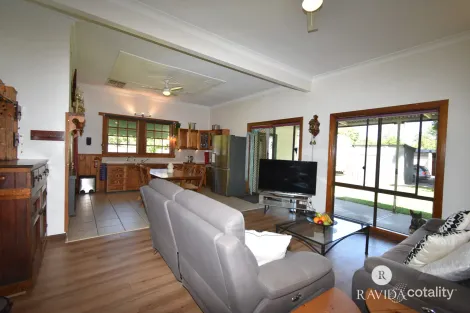 Property photo of 27 Epsom Road Chiltern VIC 3683
