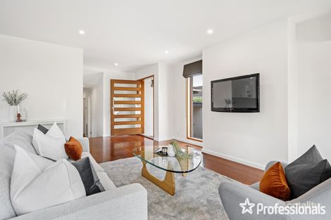 Property photo of 21 Wallace Way Mooroolbark VIC 3138