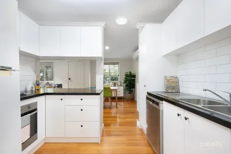 Property photo of 9 Gateway Close Chadstone VIC 3148