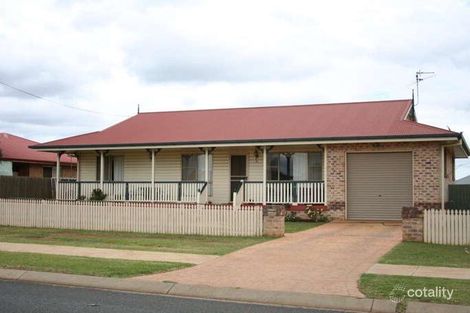 31 Hamlyn Rd, Oakey, QLD 4401