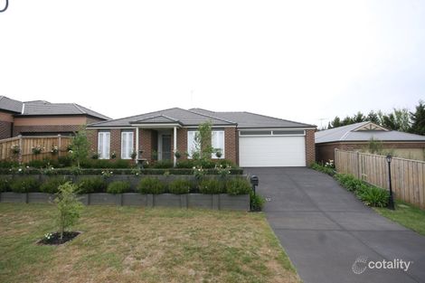 19 Bourbon Way, Waurn Ponds, VIC 3216