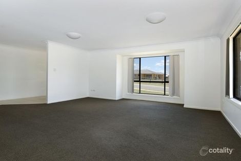 Property photo of 12 Rosella Gardens Drive Meringandan West QLD 4352