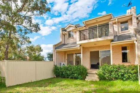 Property photo of 4/831 Henry Lawson Drive Picnic Point NSW 2213