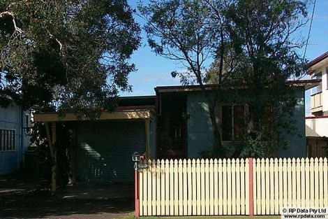 17 Wentworth Pde, Golden Beach, QLD 4551