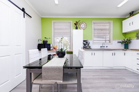 Property photo of 18 Namoi Avenue Red Cliffs VIC 3496