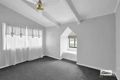 Property photo of 96 Monash Road Newborough VIC 3825