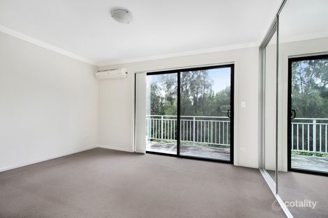 Property photo of 2/15 Hingston Close Lake Heights NSW 2502
