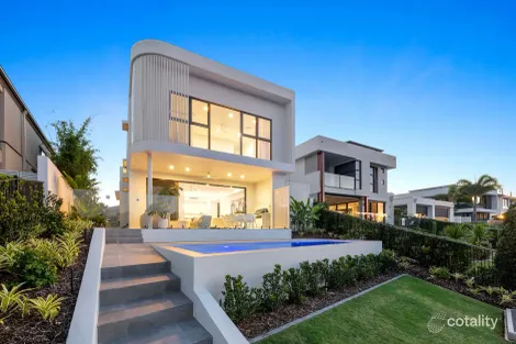 7667 Fairway Bvd, Hope Island, QLD 4212