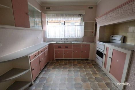 Property photo of 130 Warwick Road Sunshine North VIC 3020