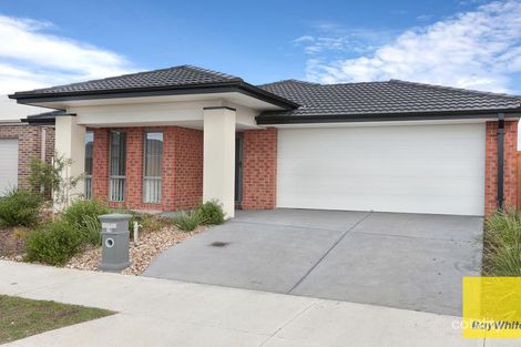 Property photo of 19 Saltmarsh Crescent Point Cook VIC 3030
