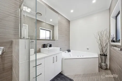 Property photo of 3 Rubeo Street Forde ACT 2914