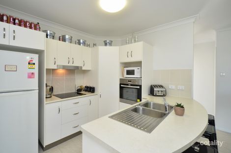 Property photo of 6 Glendower Street Bushland Beach QLD 4818