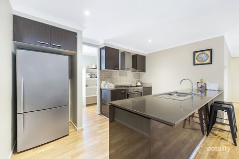 Property photo of 48 Fortuna Crescent Cranbourne West VIC 3977