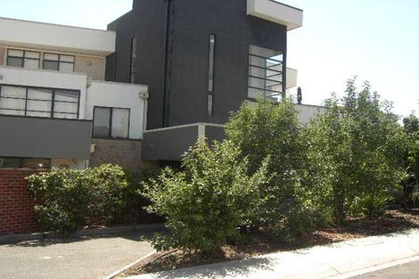 1/75-77 Tram Rd, Doncaster, VIC 3108