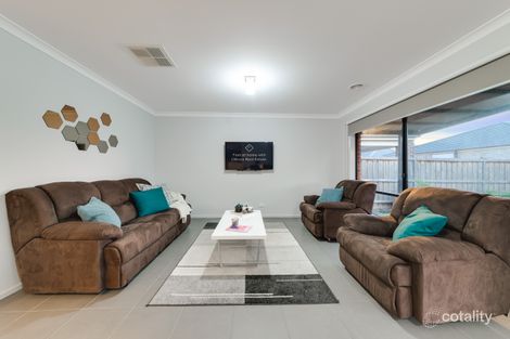 Property photo of 20 Eminence Drive Cranbourne West VIC 3977