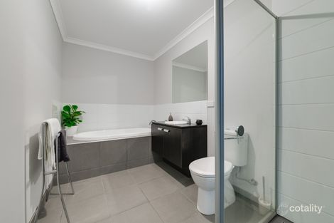 Property photo of 20 Eminence Drive Cranbourne West VIC 3977