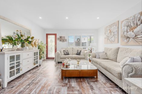 Property photo of 42/41 Pearlman Street Coombs ACT 2611