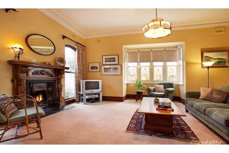Property photo of 46 Riddell Parade Elsternwick VIC 3185
