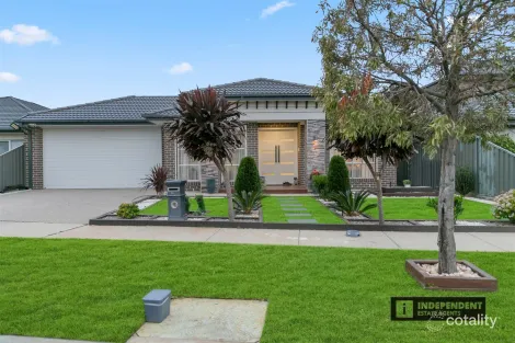 Property photo of 14 Timbarra Chase Cobblebank VIC 3338