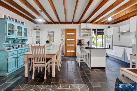 Property photo of 30 Opal Way Mount Richon WA 6112