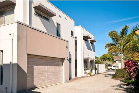 Property photo of 2/81 Pohlman Street Southport QLD 4215