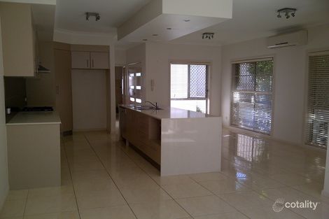 Property photo of 2/81 Pohlman Street Southport QLD 4215