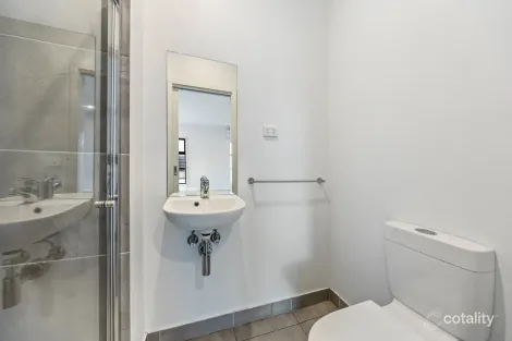 Property photo of 25 Nugget Way Cranbourne East VIC 3977