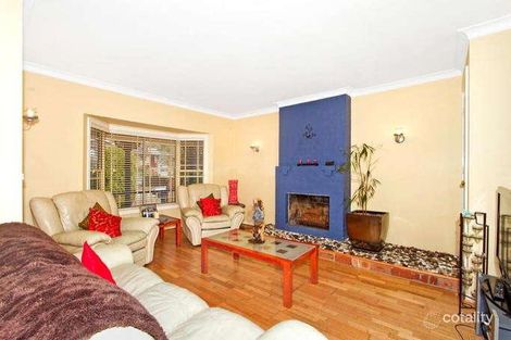 Property photo of 10 Kilkenny Parade Berkeley Vale NSW 2261