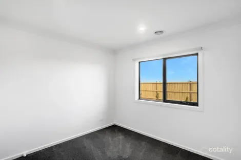 Property photo of 19 Sword Road Thornhill Park VIC 3335