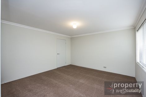 Property photo of 3/2 Redheart Road Carramar WA 6031