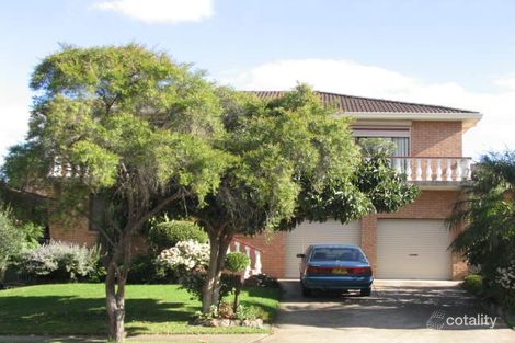 8 Stalwart St, Prairiewood, NSW 2176