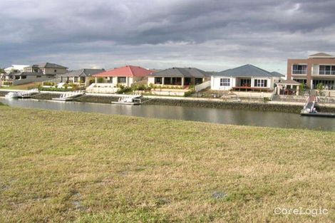 Property photo of 22 Ferrymans Court Helensvale QLD 4212