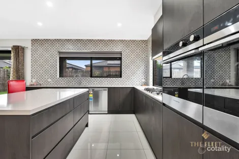 Property photo of 15 Clementine Boulevard Tarneit VIC 3029