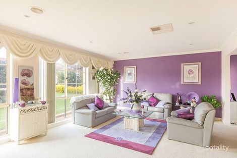 Property photo of 26 Freestone Crescent Jerrabomberra NSW 2619