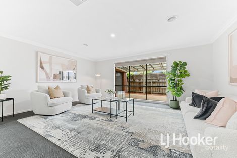 Property photo of 2 Day Place Hampton Park VIC 3976