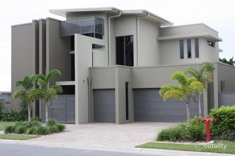 Property photo of 3003 The Boulevarde Benowa QLD 4217