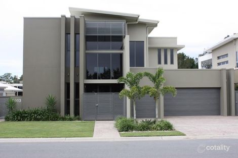 Property photo of 3003 The Boulevarde Benowa QLD 4217