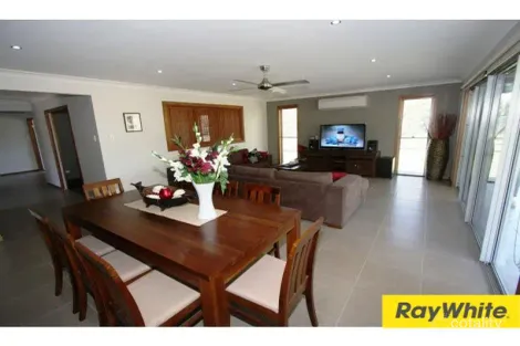 Property photo of 36 Pebble Beach Drive Windaroo QLD 4207