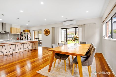 Property photo of 12 Cutler Avenue Keysborough VIC 3173