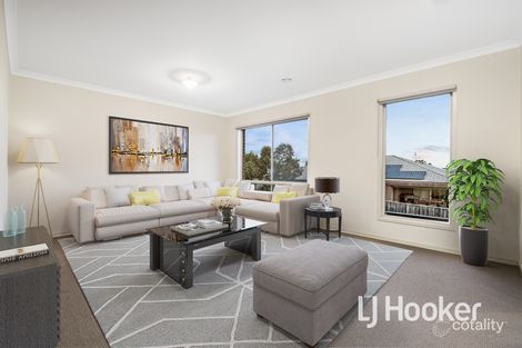 Property photo of 15 Royanne Close Bunyip VIC 3815