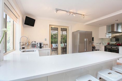 Property photo of 9 Warenda Road Clare SA 5453