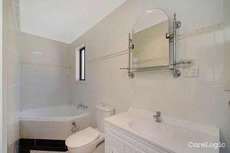Property photo of 7/15-17 Woodlawn Avenue Mangerton NSW 2500