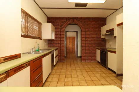 Property photo of 12 Robin Road Townview QLD 4825