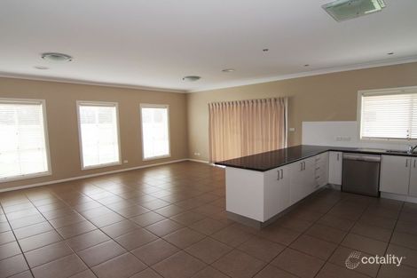Property photo of 29 Taloumbi Place Orange NSW 2800