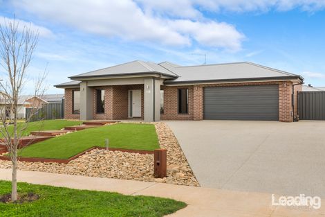 Property photo of 48 Casuarina Drive Romsey VIC 3434