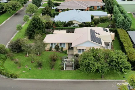 Property photo of 2 Lansdown Place Moss Vale NSW 2577