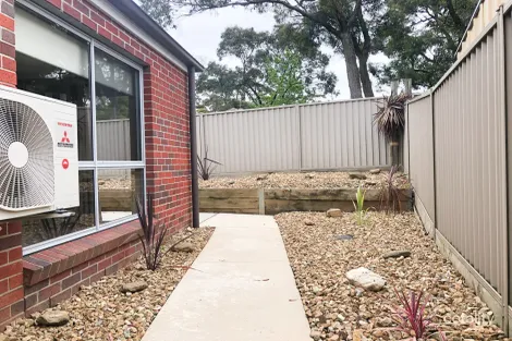 Property photo of 12 Muller Court Mount Clear VIC 3350