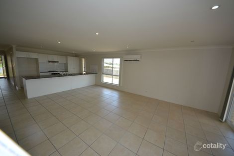 Property photo of 29 Tawarra Crescent Gracemere QLD 4702