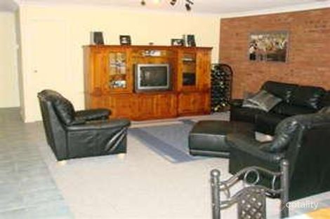 Property photo of 19 Groundsel Avenue Macquarie Fields NSW 2564